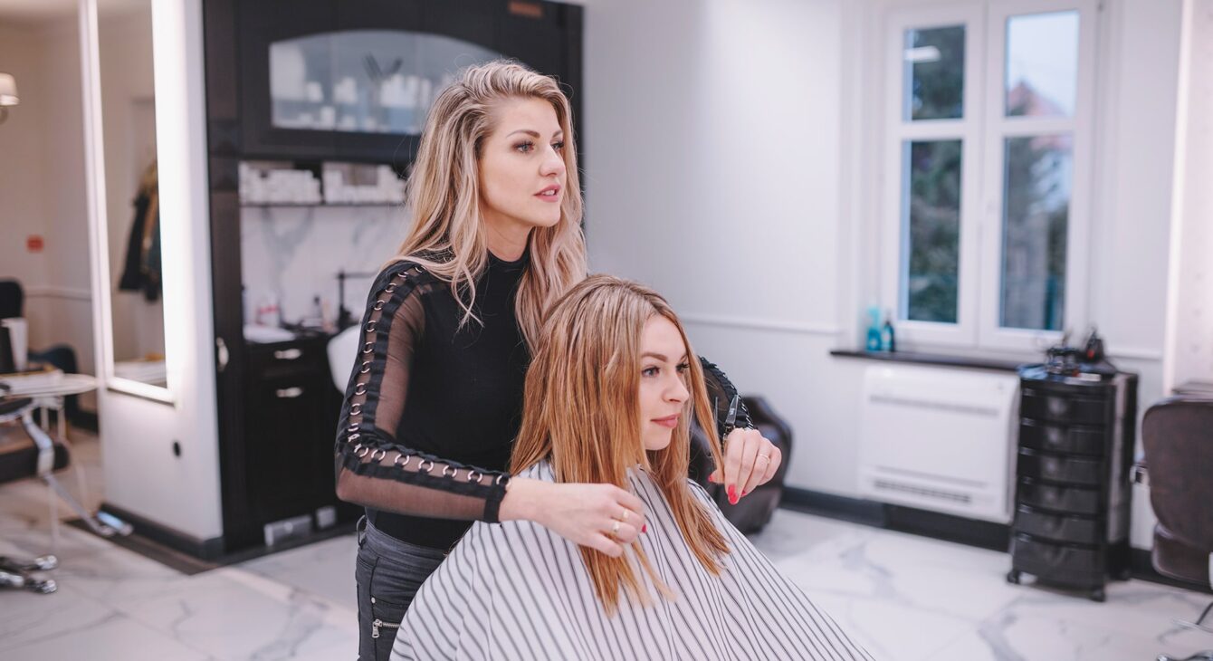 hairstylist-client-taking-salon hairstylist-client-taking-salon